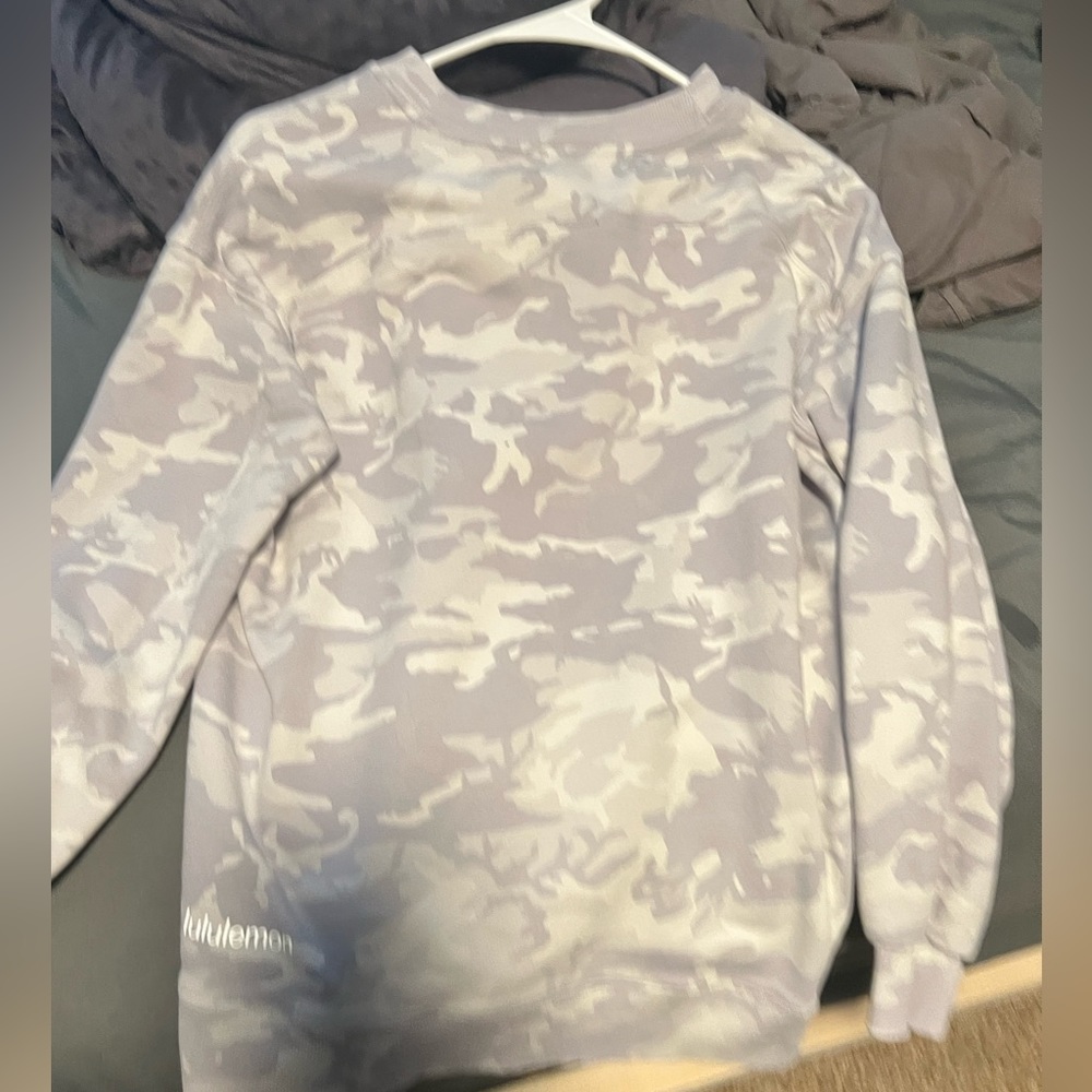 White camo Lululemon sweatshirt— barely worn